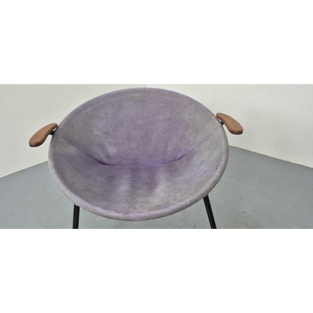 Sueded Purple Balloon Chair by Hans Olsen for Lea Furniture, Denmark, 1950s For Sale - Image 11 of 13