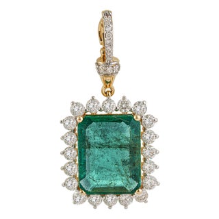 14k Yellow Gold 9.95ct Octagon Emerald and 1.25ct Diamond Halo Enhancer Pendant For Sale