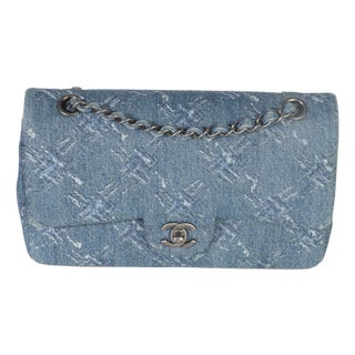 Chanel Blue Bleached Chain Printed Denim Medium Classic Double Flap Bag For Sale