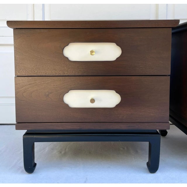 American of Martinsville American of Martinsville Pair of Mid-Century Modern Nightstands For Sale - Image 4 of 13