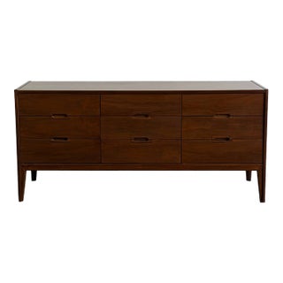 Mid Century Modern 9 Drawer Dresser For Sale