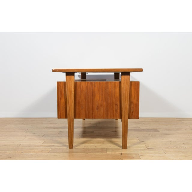 1960s Mid-Century Modern Freestanding Teak Desk by Kai Kristiansen for Feldballes Møbelfabrik, 1960s For Sale - Image 5 of 17