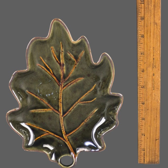 Late 20th Century Late 20th Century Serving Dishes Glazed Ceramic Olive Green Leaf Shaped - Pair For Sale - Image 5 of 6