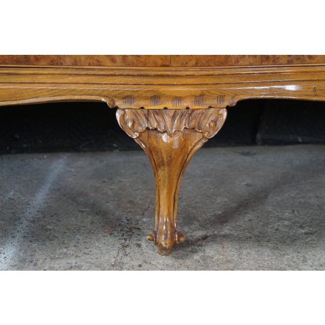 1920s Monumental Italian Baroque Venetian Walnut Burl Glass Top Sideboard Buffet 102" For Sale - Image 11 of 17