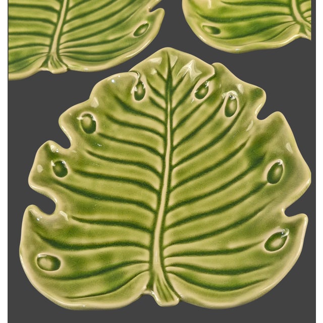 Late 20th Century Late 20th Century Monterey Green Tropical Monstera Leaf Shaped Serving Plates - Set of 3 For Sale - Image 5 of 9