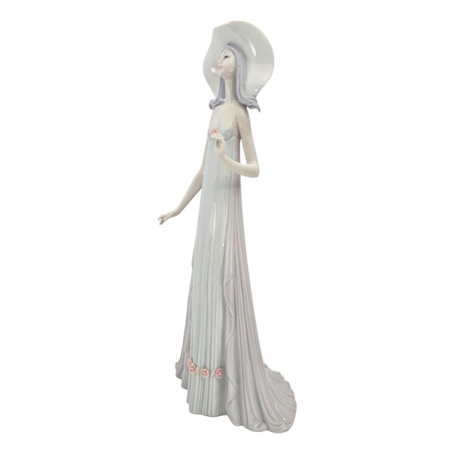 Lladro #1431 the Debutante Elegant Ladies Spanish Porcelain Figurine For Sale