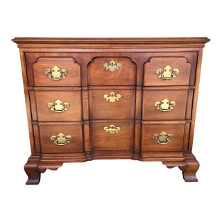 Statton Private Collection Block Front Cherry 3 Drawer Goddard Chest For Sale