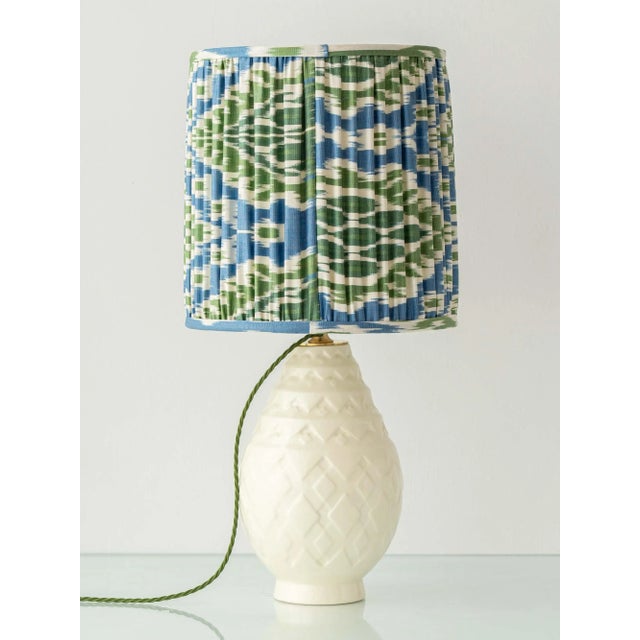 1920s Vintage Ceramic Urn Table Lamp in Glacial Blue with New William Morris Shade For Sale - Image 5 of 13