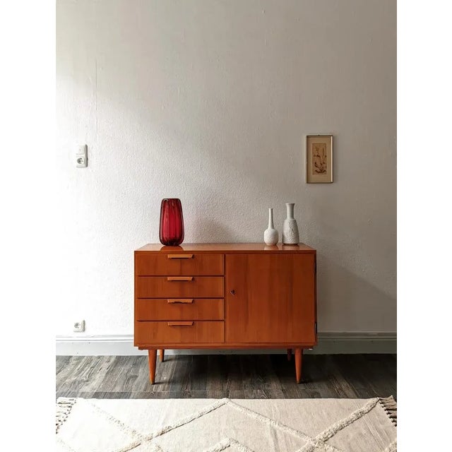 This original vintage crystal glass vase was designed and manufactured by the well-known company Val Saint Lambert in...