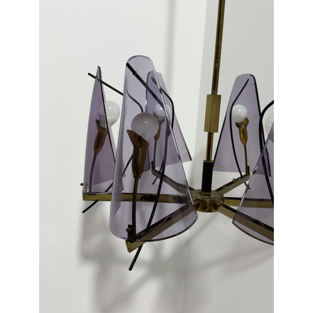 Stilux Brass and Purple Acrylic Glass Chandelier in the style of Stilux Milano, 1960s For Sale - Image 4 of 14
