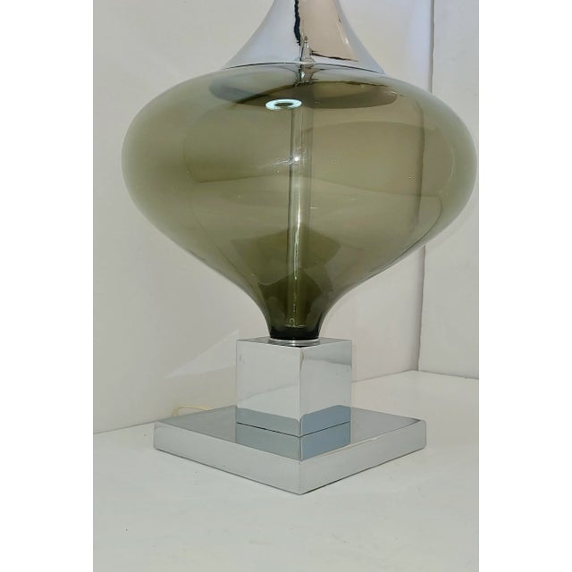 Laurel Mid Century Modern Stacked Chrome & Smoked Glass Table Lamp For Sale In Denver - Image 6 of 11