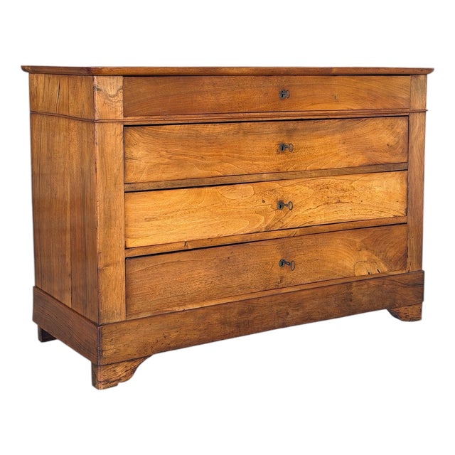 Early 19th Century American Walnut Empire Chest of Drawers For Sale