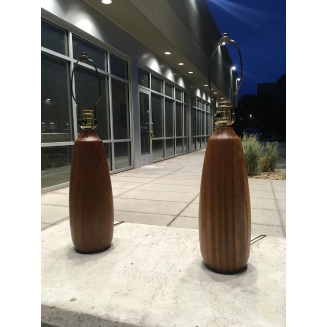 Mid-Century Modern Danish Teak Table Lamps Gordon Martz for Marshall Studios - a Pair For Sale - Image 3 of 13