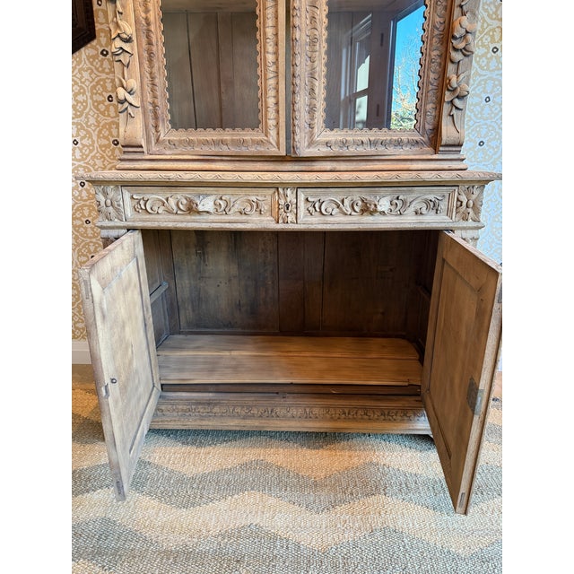 Wood 19th Century French Louis XIII Bleached Oak Hunting Buffet Deux Corps/Bookcase For Sale - Image 7 of 9