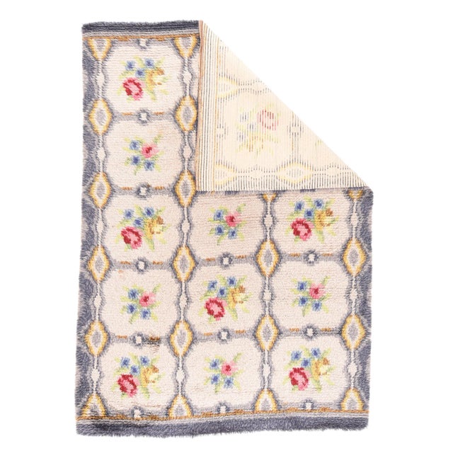 Vintage European Floral Garden Design Rug 5'5'' x 7'10''