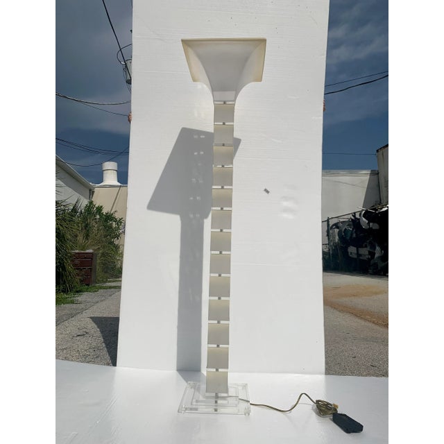 1980s Post-Modern Frosted Lucite Floor Lamp For Sale - Image 5 of 12