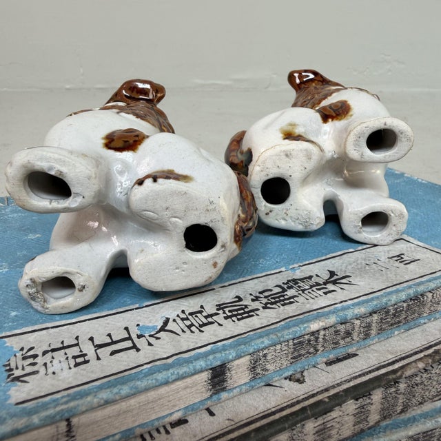 Ceramic Set of Two Japanese Ceramic Shisa Lion-Dogs, 1980s, Set of 2 For Sale - Image 7 of 8