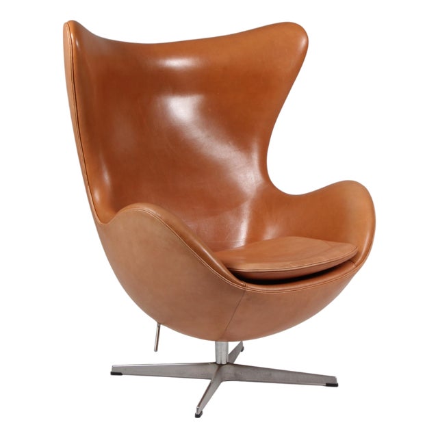 Egg Chair in Leather attributed to Arne Jacobsen for Fritz Hansen, 2010s For Sale