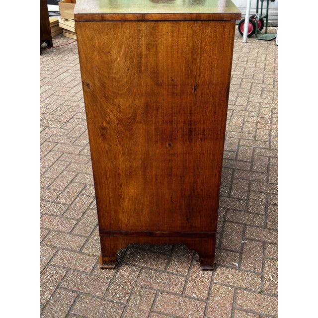 Bow Front Chest of Drawers in Inlaid Mahogany For Sale - Image 4 of 11