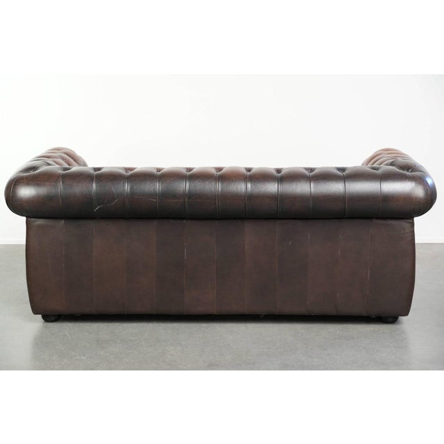 English Style Brown Cowhide Chesterfield 3-Seater Sofa For Sale - Image 3 of 12