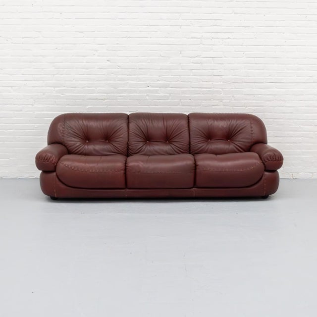 Italian Three-Seater Sofa by Sapporo for Mobil Girgi, 1970s For Sale - Image 3 of 17