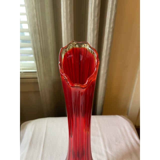 1960s 20th C. LE Smith Mid-Century Modern Swung Vase For Sale - Image 5 of 6