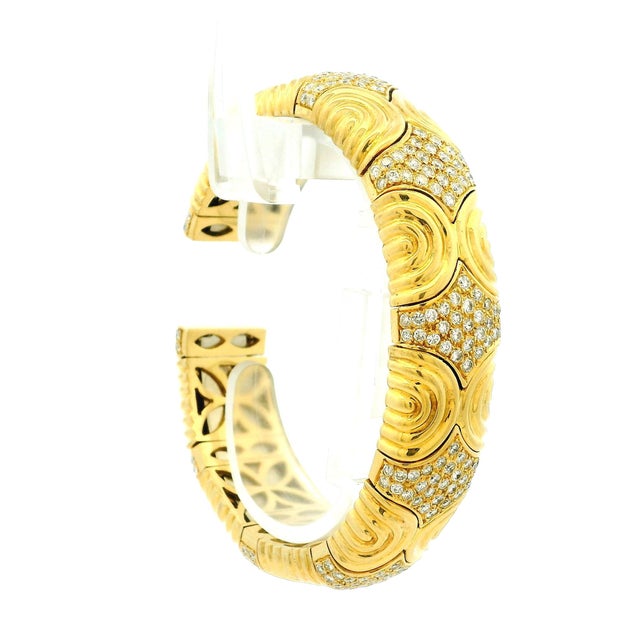 Vintage Italian 18k Gold Diamond Wide Cuff Bracelet For Sale - Image 13 of 16