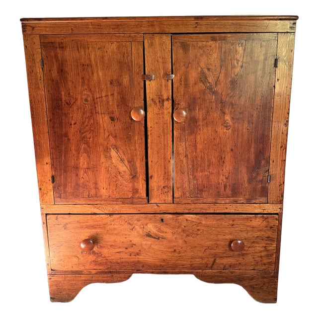 Antique 19th Century American Butternut Linen Cupboard or Blanket Press For Sale