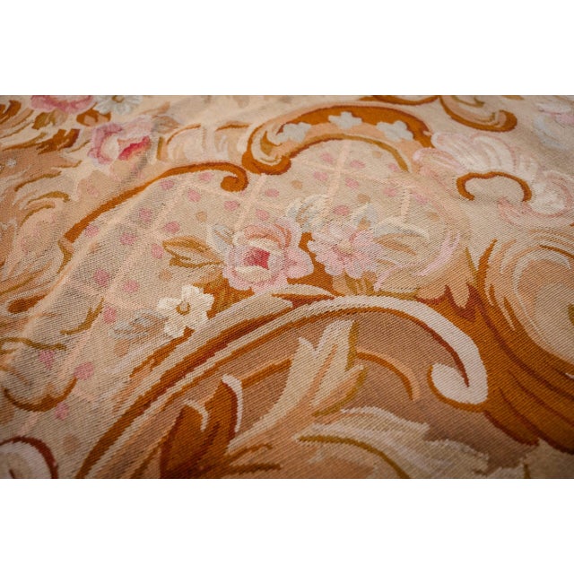 Textile 9x12 Vintage Aubusson Flat Weave Wool Rug, Beige Rose Medallion For Sale - Image 7 of 13