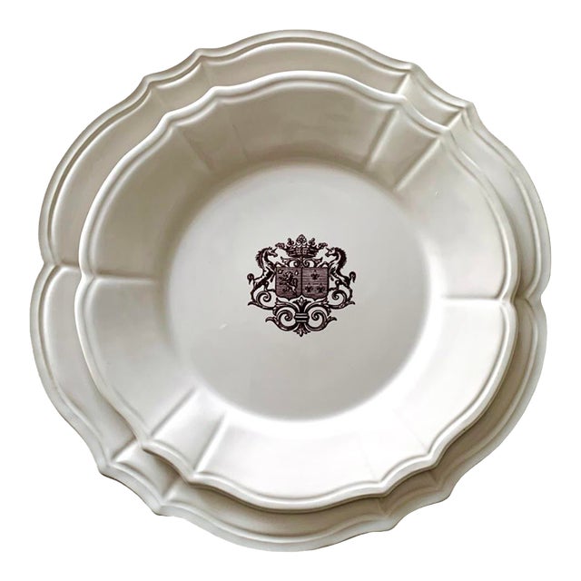 Rare Niderviller Faience Plates – French Elegance & Heritage French Faience Niderviller France Dinner Service Coat of Arms - 20 Pieces For Sale