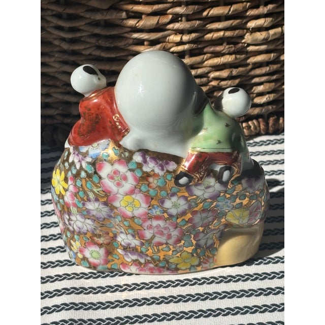 Vintage Chinoiserie Style / Palm Beach Style Famille Rose Porcelain Laughing Buddha With Five Children For Sale - Image 9 of 15