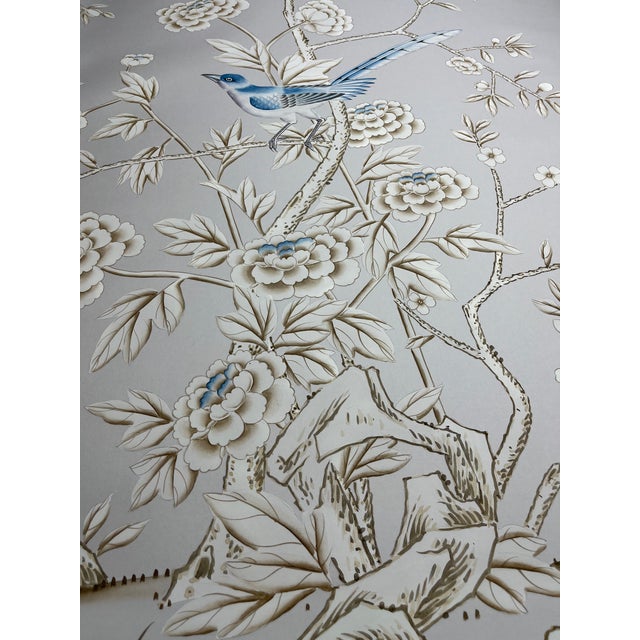 If you love the look of De Gournay wallpaper but not the price, this is for you. Soft White Chinoiserie Bamboo & Blue...