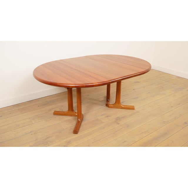 1960s Vintage Extendable Teak Dining Table attributed to Dyrlund, 1960s For Sale - Image 5 of 11