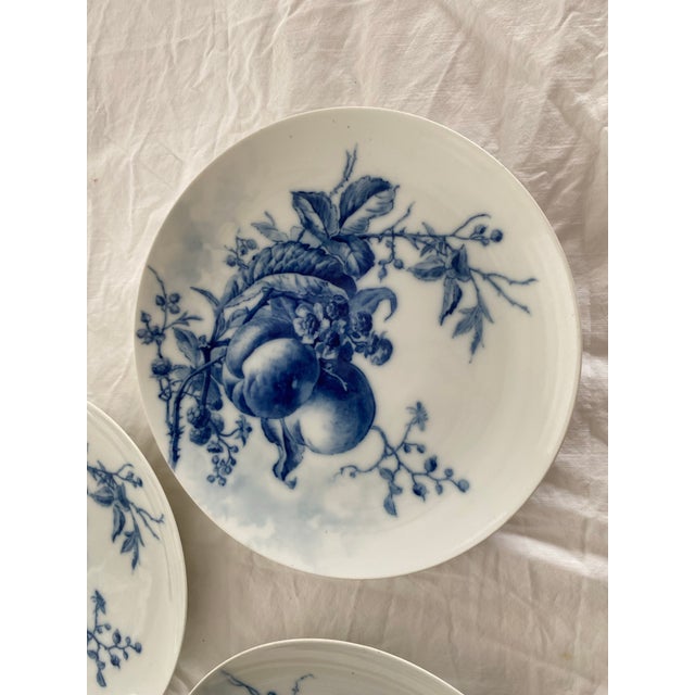 Blue and White Early 19th Century Gotham Set of 3 Plates For Sale - Image 4 of 9