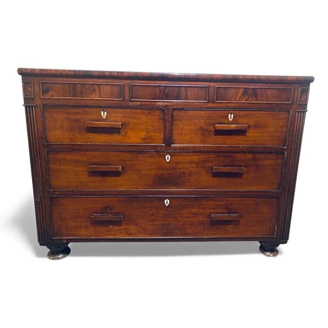 This antique mahogany chest is a stunning 19th century vintage chest drawers piece designed to provide elegant and...