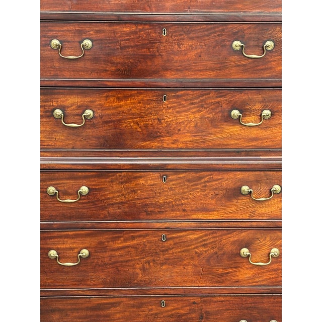 18th Century George III Mahogany Chest on Chest, 1780 For Sale - Image 4 of 12