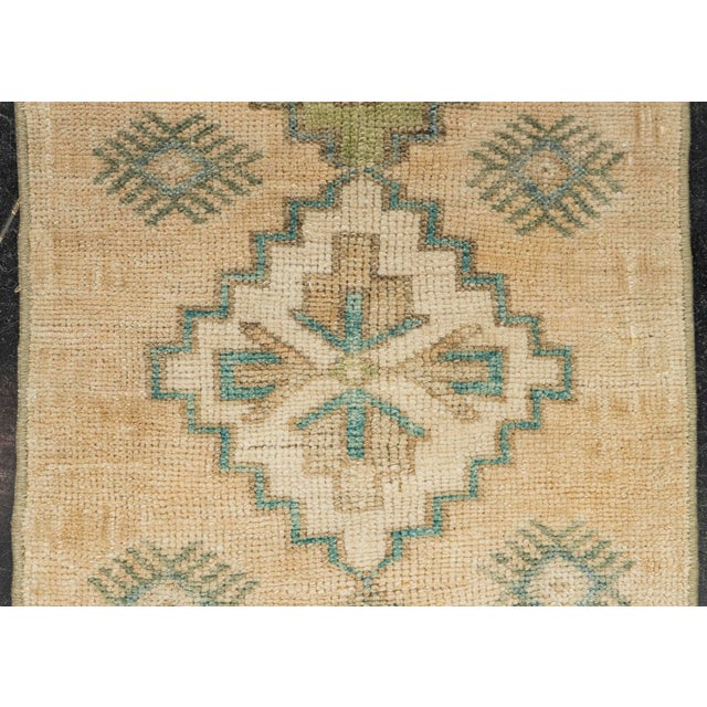 Turkish Mini Rug Oriental Hand Knotted Vintage Rug 1'5" x 2'9" #21096 For Sale - Image 4 of 8