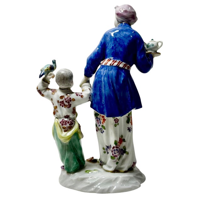 Chinoiserie Late 19th Century Mason Figures in Chinoiserie Style For Sale - Image 3 of 4