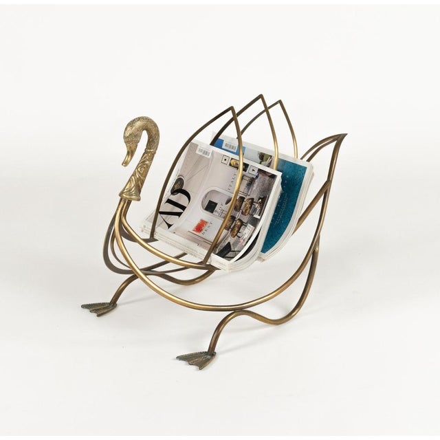 Maison Jansen Mid-Century Swan Shaped Magazine Rack in Brass attributed to Maison Jansen, 1960s For Sale - Image 4 of 11