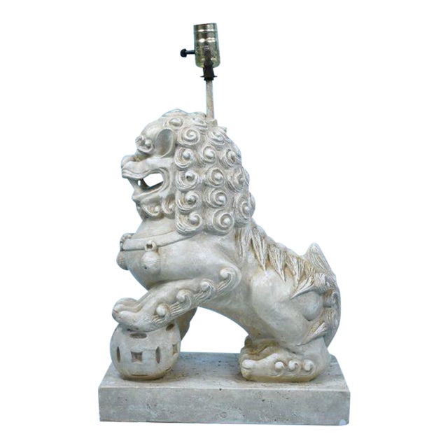 Foo Dog Single Table Lamp For Sale