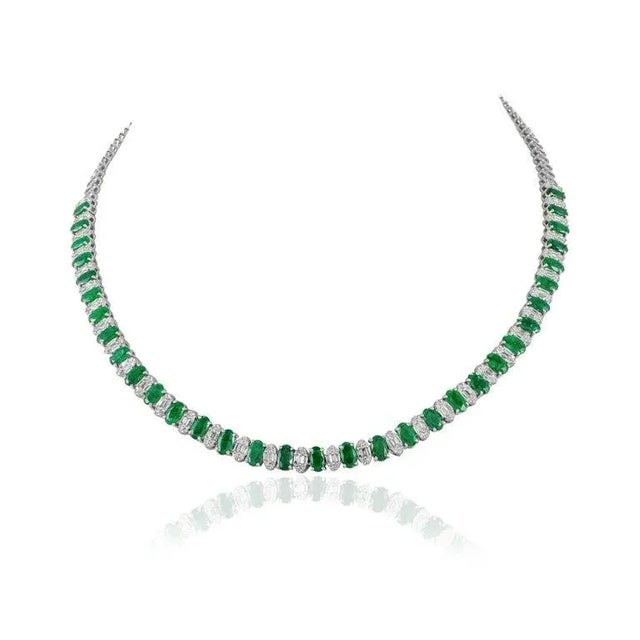 Not Yet Made - Made To Order Contemporary 7.73ct Genuine Emerald & Diamond Tennis Necklace in 18k Gold For Sale - Image 5 of 12