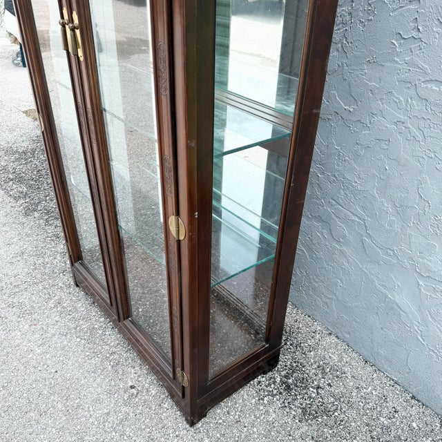 Late 20th Century Vintage Campaign-Style Wood and Brass Lighted Curio Display Cabinet For Sale - Image 5 of 10