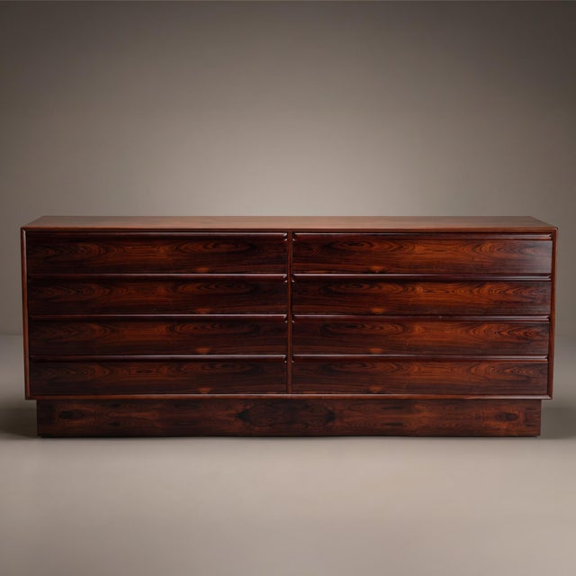 Mid-Century Modern Brazilian Rosewood 8 Drawer Dresser by Westnofa For Sale - Image 3 of 8