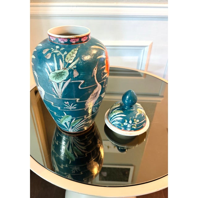 Ceramic Mid-20th Century Chinese Porcelain Vase With Crane and Lotus Motifs For Sale - Image 7 of 11