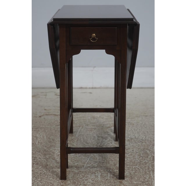 Age: Approx: 30 Years Old Details: Finish no.225 Georgian Court Collectin Swing Out Gatelegs High Quality Construction 18...
