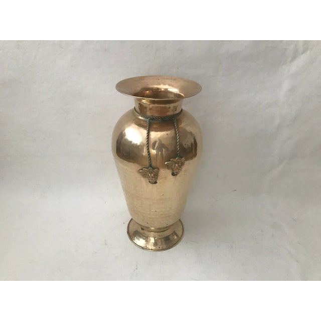 Vintage Hollywood Regency Hammered Brass Rope Grape Detail Umbrella Stand For Sale - Image 12 of 13