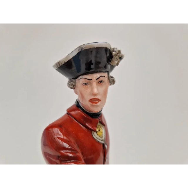 Jennes Regiment Officer Figurine by Hanns Goebl for Nymphenburg, 1940s For Sale - Image 6 of 11