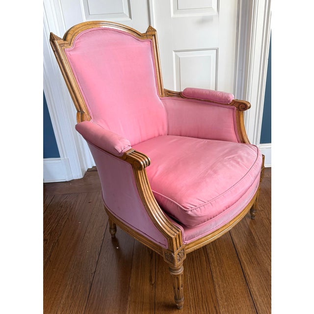 Very fine French Louis XV bergere chair with luxurious pink silk upholstery with coordinating pink and green plaid print...