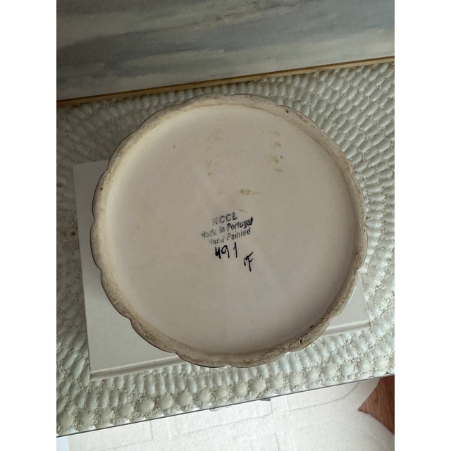 1970s Vintage Portugal RCCL Hand Painted White and Green Floral Scalloped Ceramic Planter For Sale - Image 5 of 6