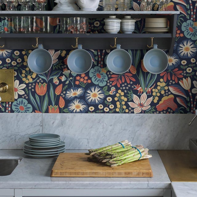 Mid-Century Modern Boråstapeter Trädgården Wallpaper In Midnight Multi For Sale - Image 3 of 3